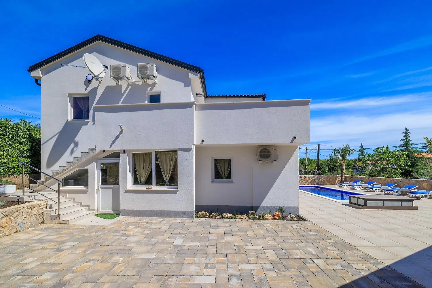Mit 28M2 Grossem Pool Unweit Heilschlamm Bucht Apartment Kras