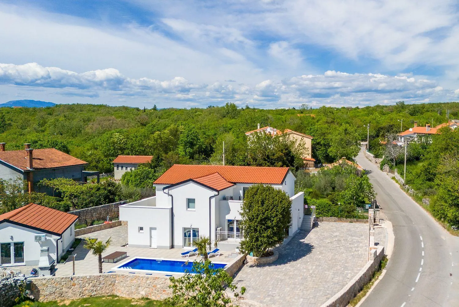 Appartement Mit 28M2 Grossem Pool Unweit Heilschlamm Bucht à Kras